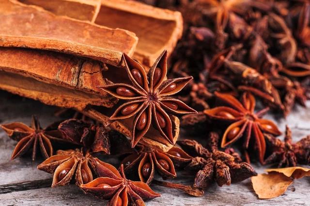 Thủ tướng đề nghị các bộ vào cuộc 'giải cứu' vụ 4 doanh nghiệp nông sản bị lừa ở UAE