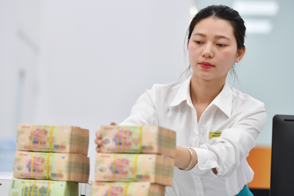 Ngân hàng hết thời siêu lợi nhuận do tín dụng tăng trưởng ì ạch