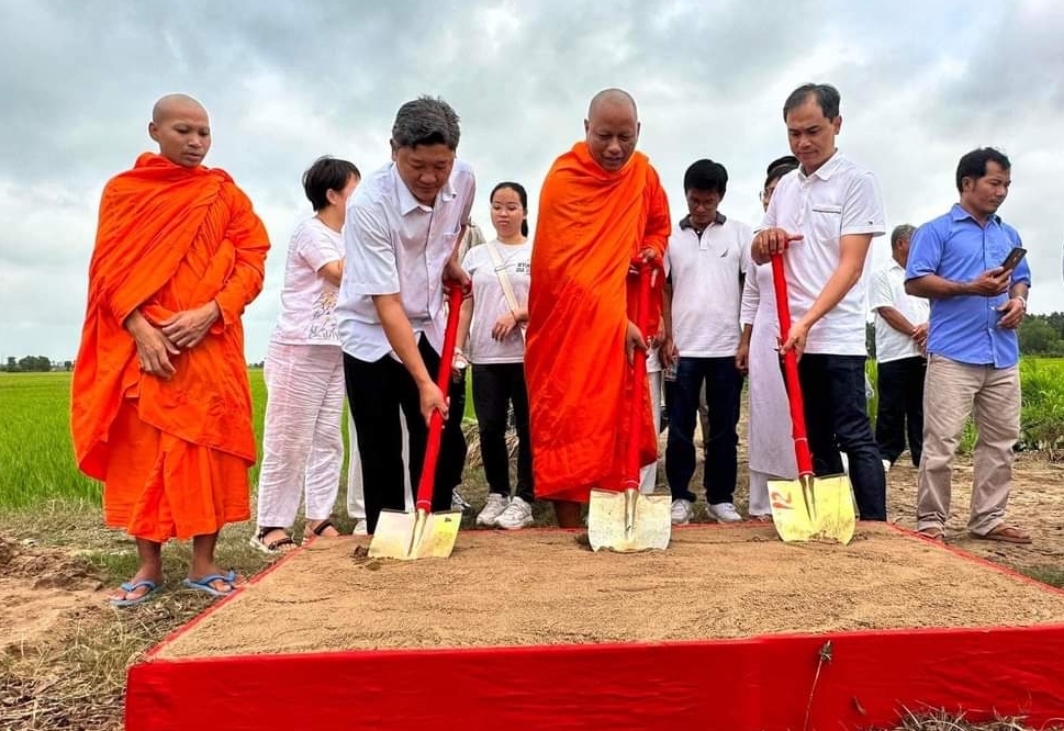 Bà con phật tử Khmer ở Cầu Ngang nêu cao trách nhiệm xây dựng nông thôn mới