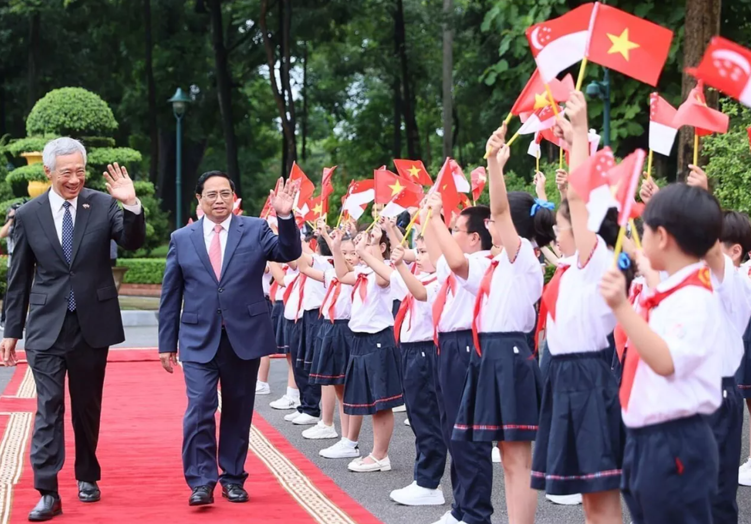 Thủ tướng Singapore thăm chính thức Việt Nam: 5 lĩnh vực kinh tế nào được hai quốc gia đẩy mạnh phát triển?