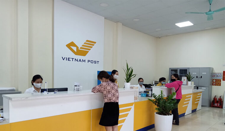 Hơn 600 phòng giao dịch bưu điện LPBank không được nhận gửi tiết kiệm khi VNPost giảm sở hữu dưới 5%