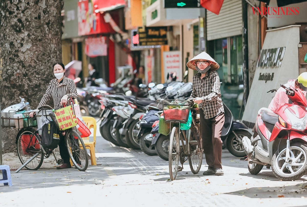Phát triển 'kinh tế vỉa hè' của TP Hà Nội và bài toán cân bằng lợi ích