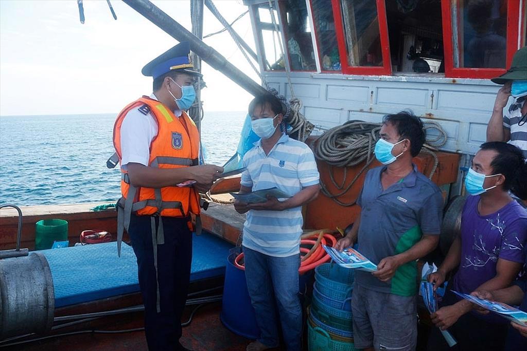Phó Thủ tướng yêu cầu doanh nghiệp từ chối thu mua thủy sản từ khai thác IUU
