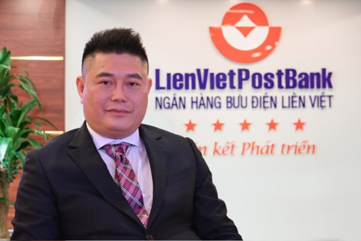 Chủ tịch LPBank chi 138 tỷ đồng mua cổ phiếu LPBank