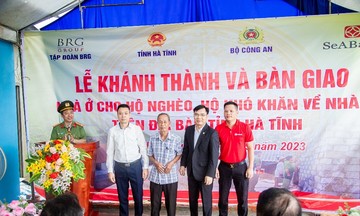 Bộ Công an và tỉnh Hà Tĩnh cùng Tập đoàn BRG và Ngân hàng SeABank bàn giao 600 nhà ở cho hộ nghèo trên địa bàn tỉnh Hà Tĩnh