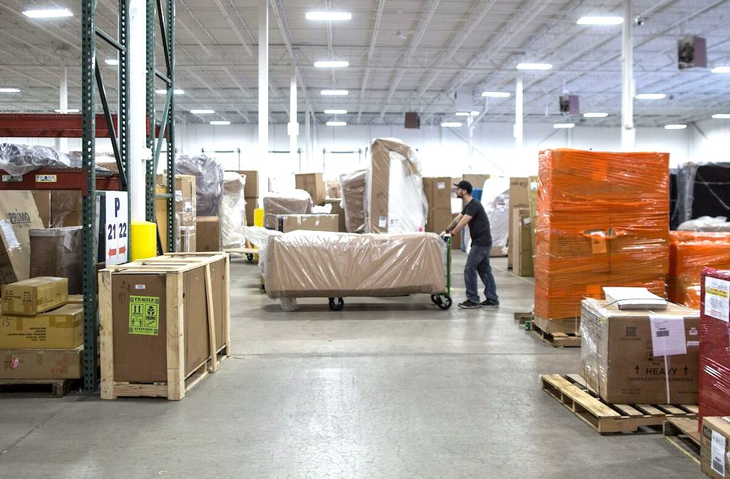 Tránh rủi ro xuất khẩu tủ gỗ sang Mỹ: Đừng đợi ‘nước tới chân mới nhảy’