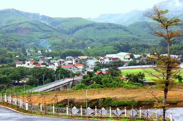 Nâng thu nhập cho người dân trong xây dựng NTM ở vùng cao