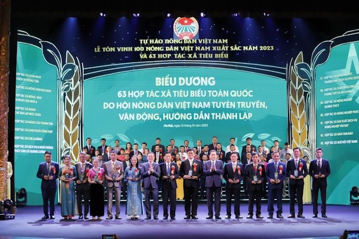 Lan tỏa phong trào nông dân vươn lên làm giàu, nhiều HTX nông nghiệp thành công
