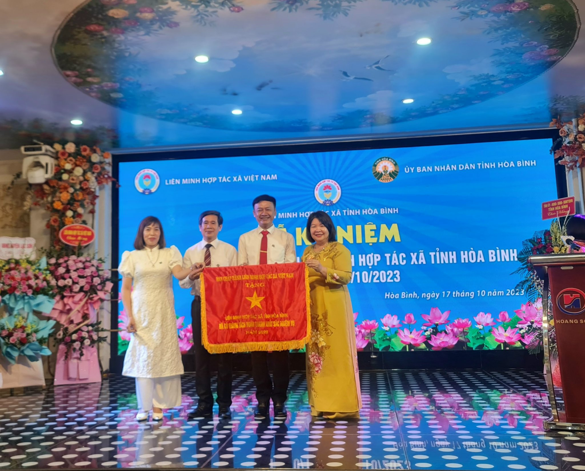 Liên minh HTX tỉnh Hòa Bình là nòng cốt thúc đẩy kinh tế tập thể tỉnh