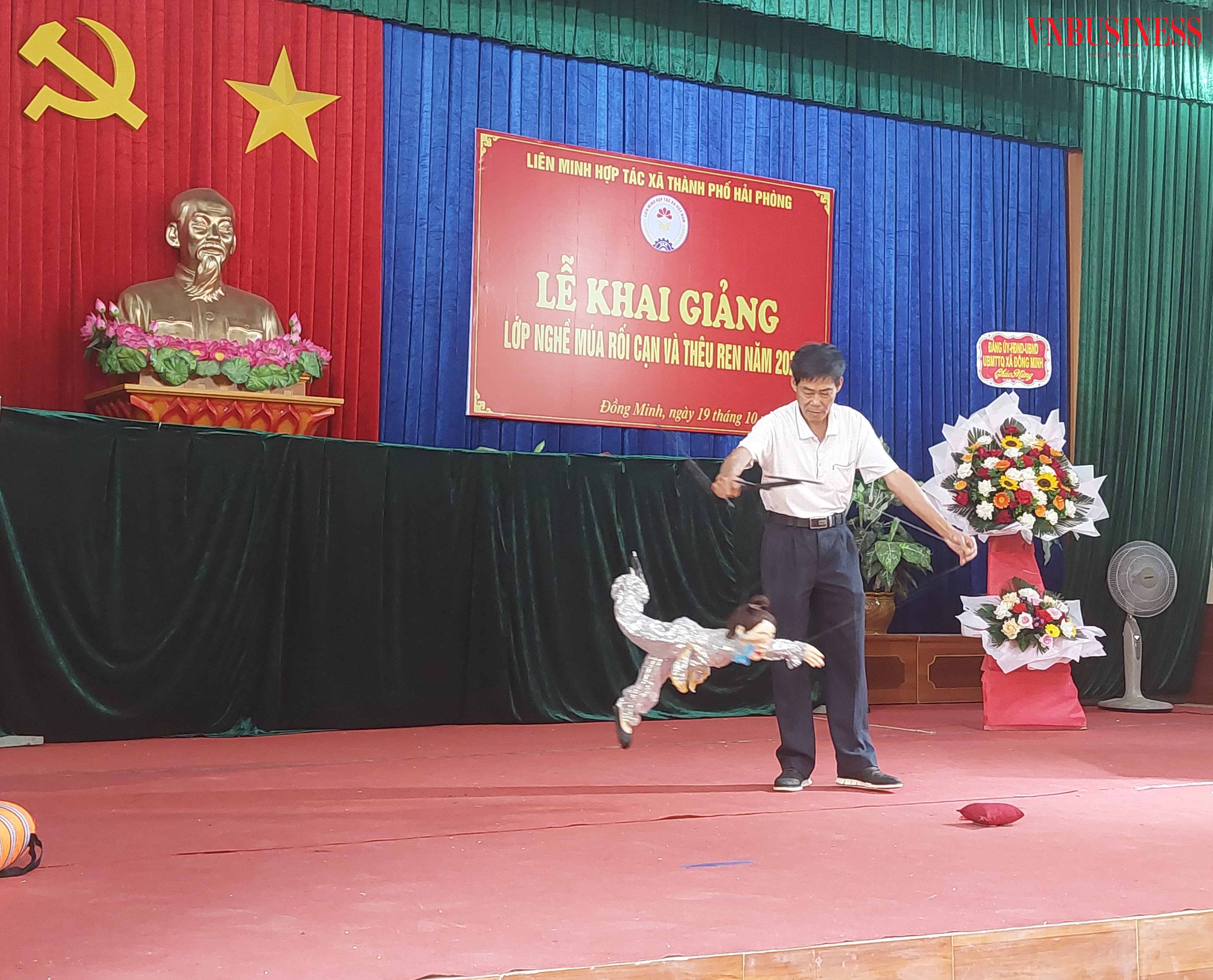 Liên minh HTX TP Hải Phòng khai giảng 2 lớp nghề truyền thống