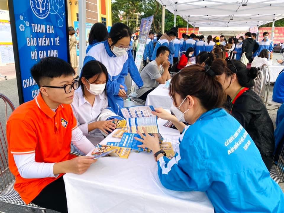Hải Phòng: BHXH nỗ lực hỗ trợ BHYT cho nhóm người từ 60-69 tuổi