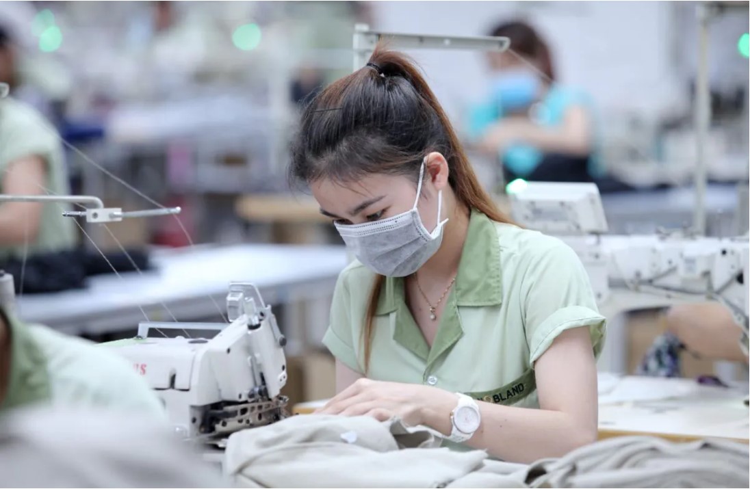 Dệt may dự kiến thu 40,3 tỷ USD dù trải qua một năm đầy 'sóng gió'