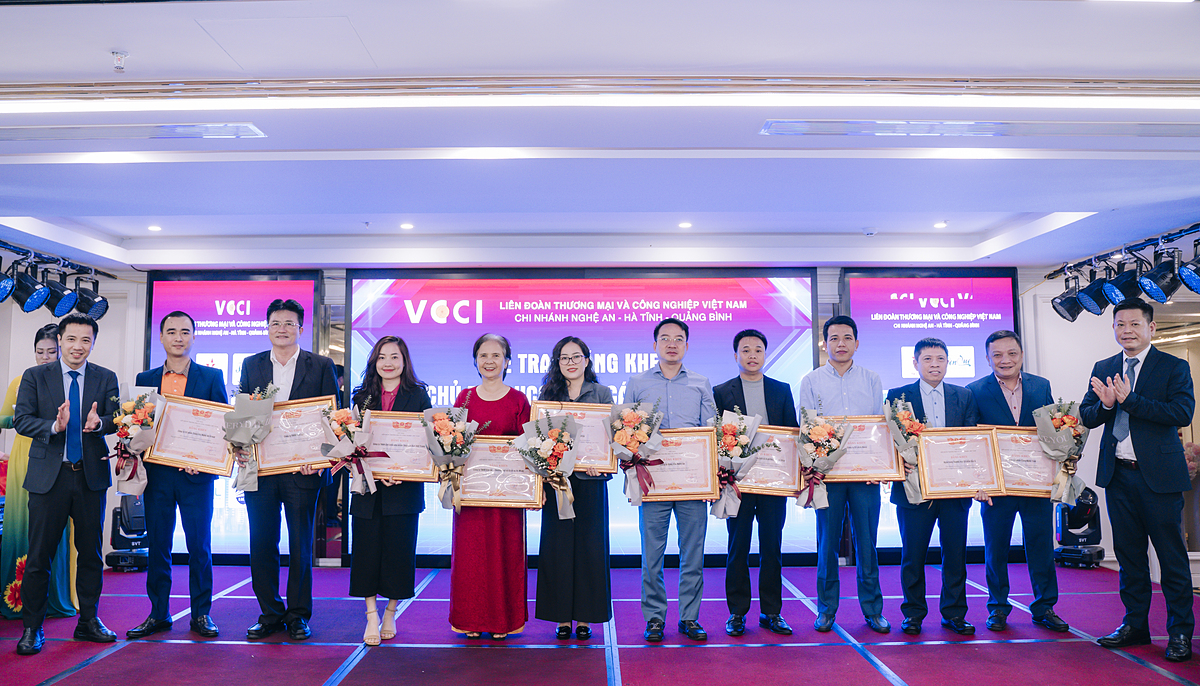 Bac A Bank là 1 trong 10 doanh nghiệp Nghệ An nhận bằng khen của chủ tịch VCCI