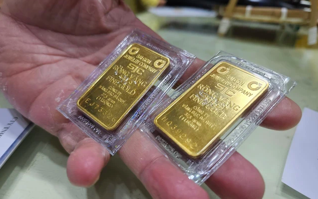 Tổng cục Thống kê nói gì về những đợt tăng 'điên loạn' của giá vàng trong năm 2023?