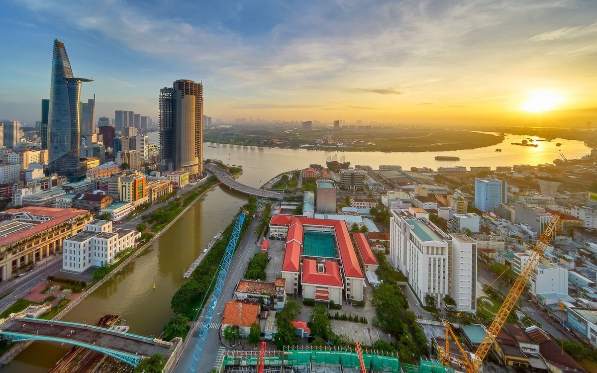 Vượt qua khó khăn, GDP năm 2023 ước tăng 5,05%