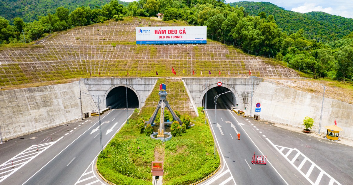 Điều gì khiến quỹ ngoại quy mô 700 triệu EUR mua hết cổ phiếu HHV ‘ế’ với giá đắt đỏ?