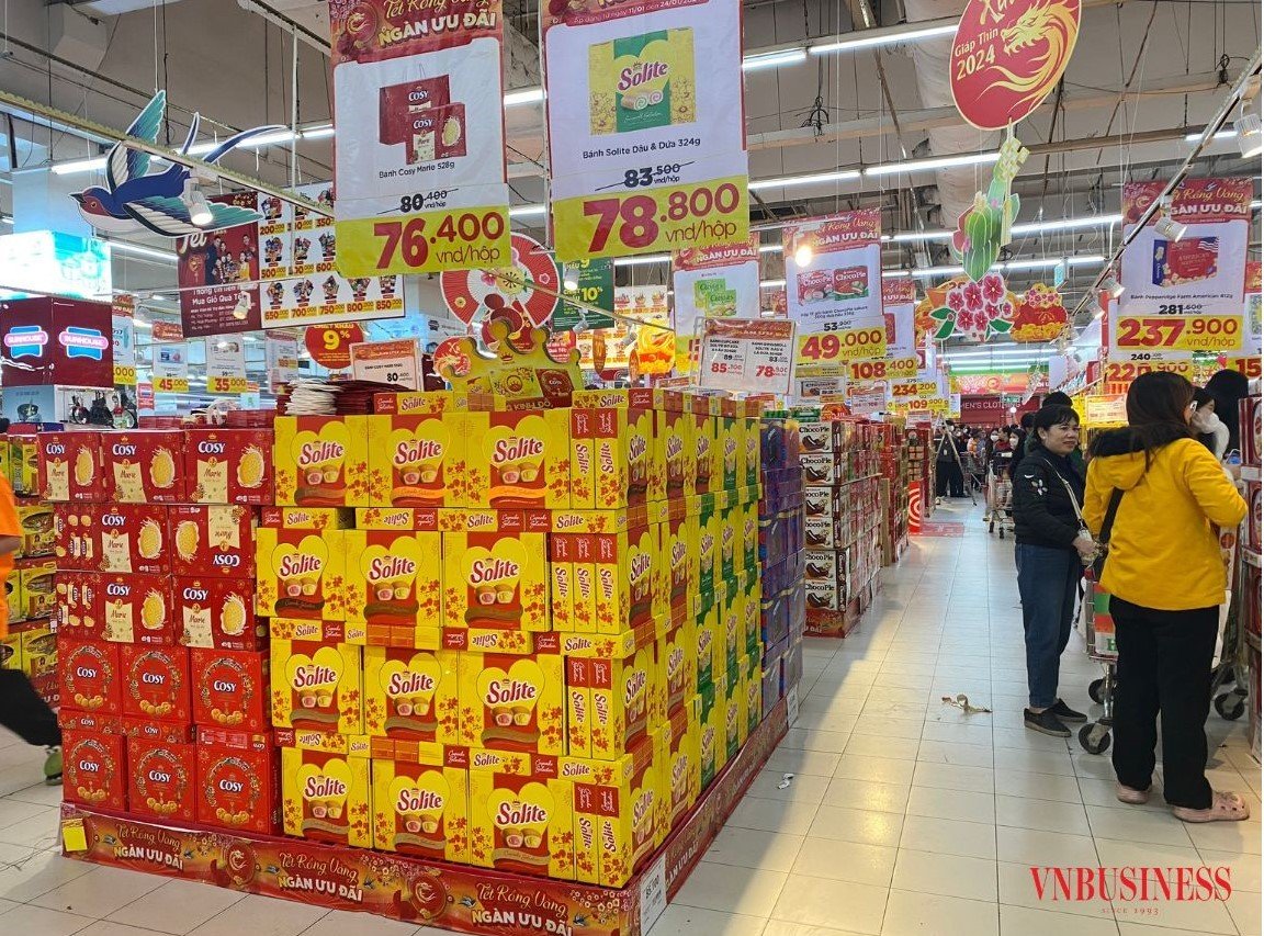 Bánh kẹo Việt 'lên ngôi' dịp Tết Giáp Thìn
