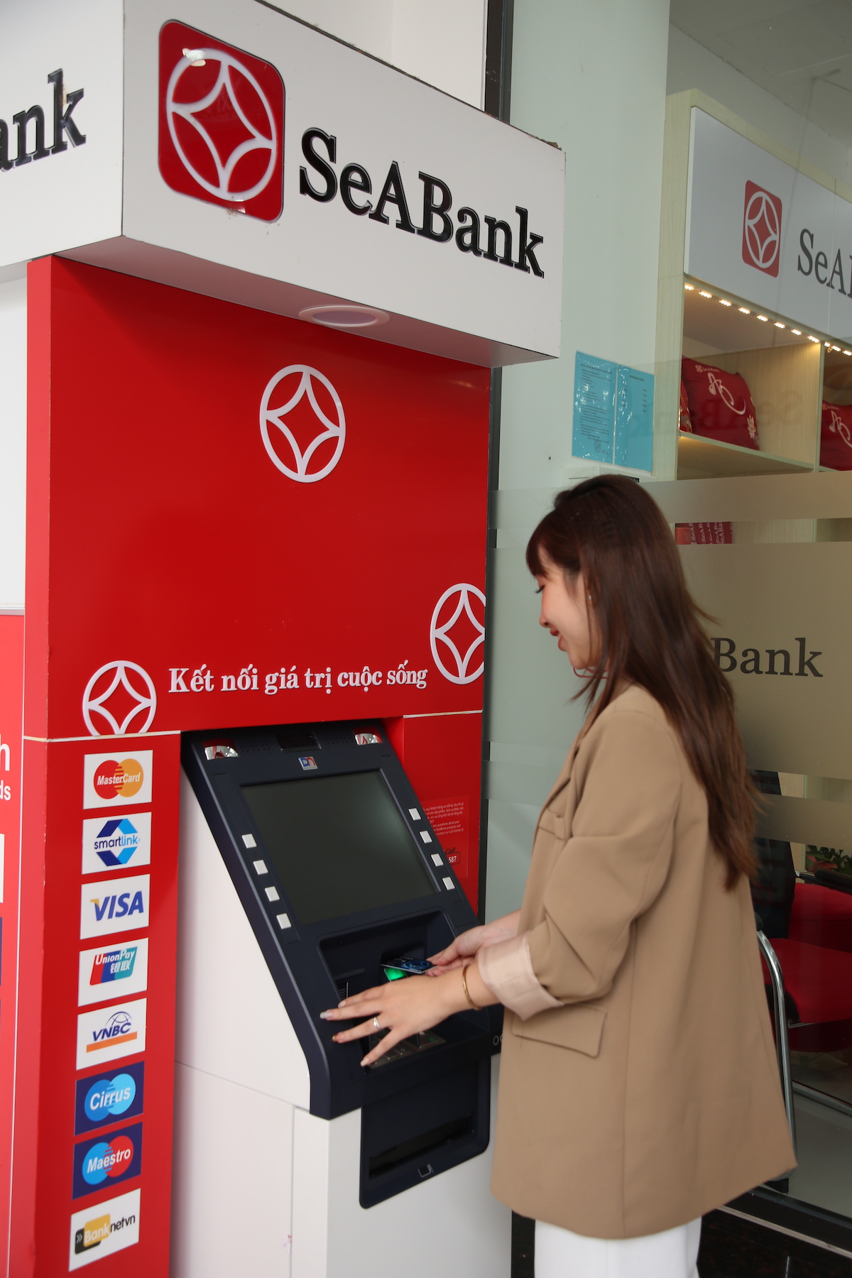 Ngân hàng Nhà nước yêu cầu các ngân hàng đáp ứng nhu cầu tiền mặt, cảnh giác tội phạm dịp Tết