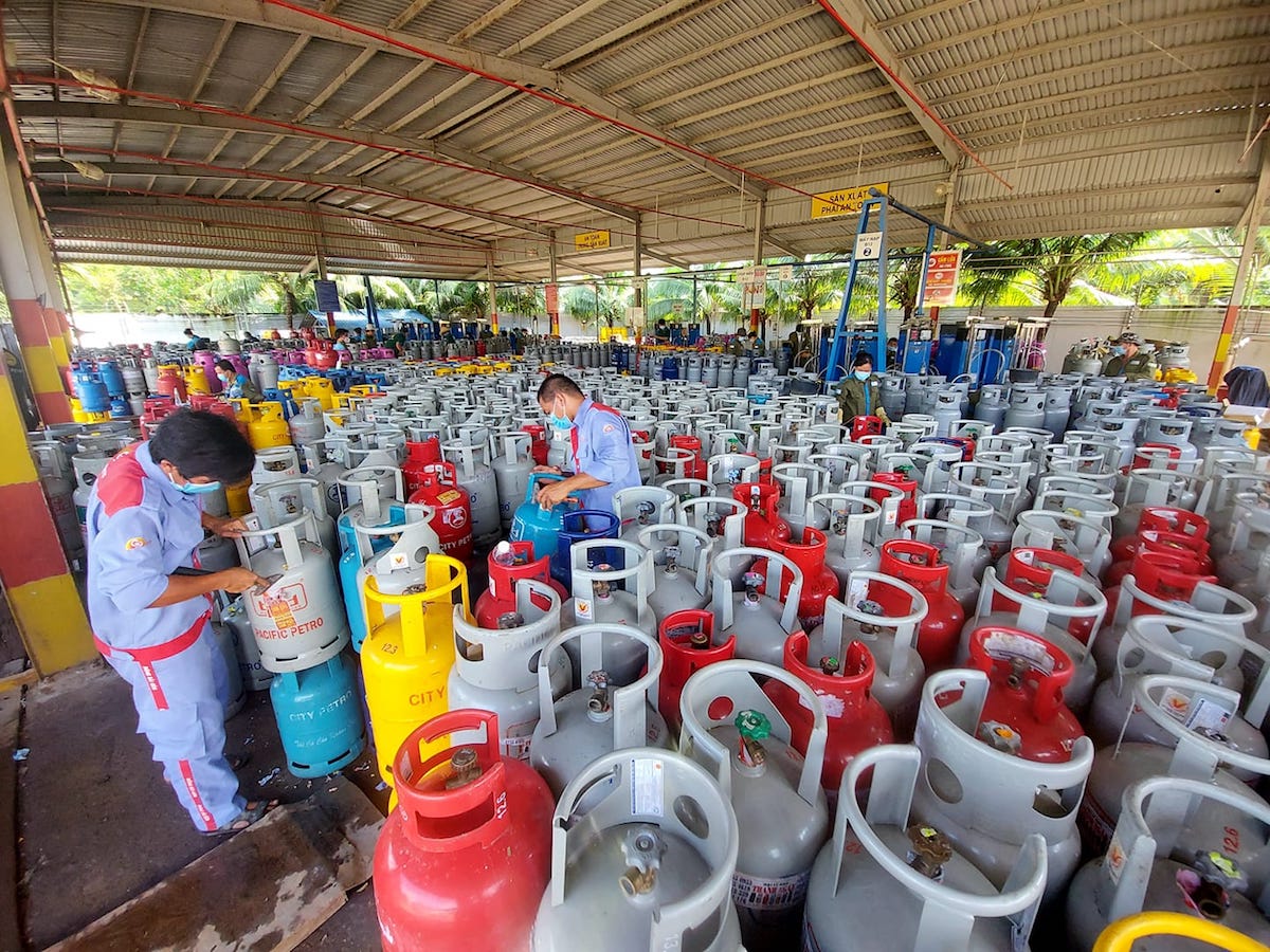 Giá gas tiếp tục tăng từ 1/3, bình 12kg tăng 2.000 đồng