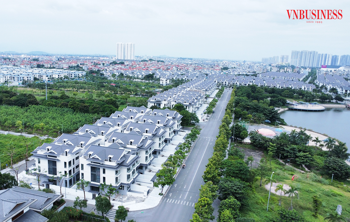 Lo 'ẩn số' từ 3 bộ luật mới, chủ đầu tư bất động sản đẩy mạnh bung hàng