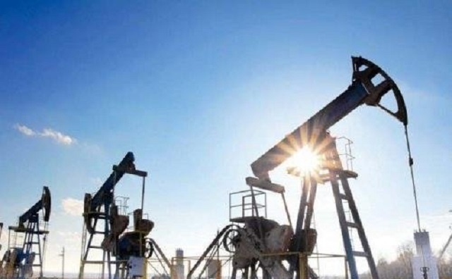 Biến động giá dầu trên thị trường toàn cầu