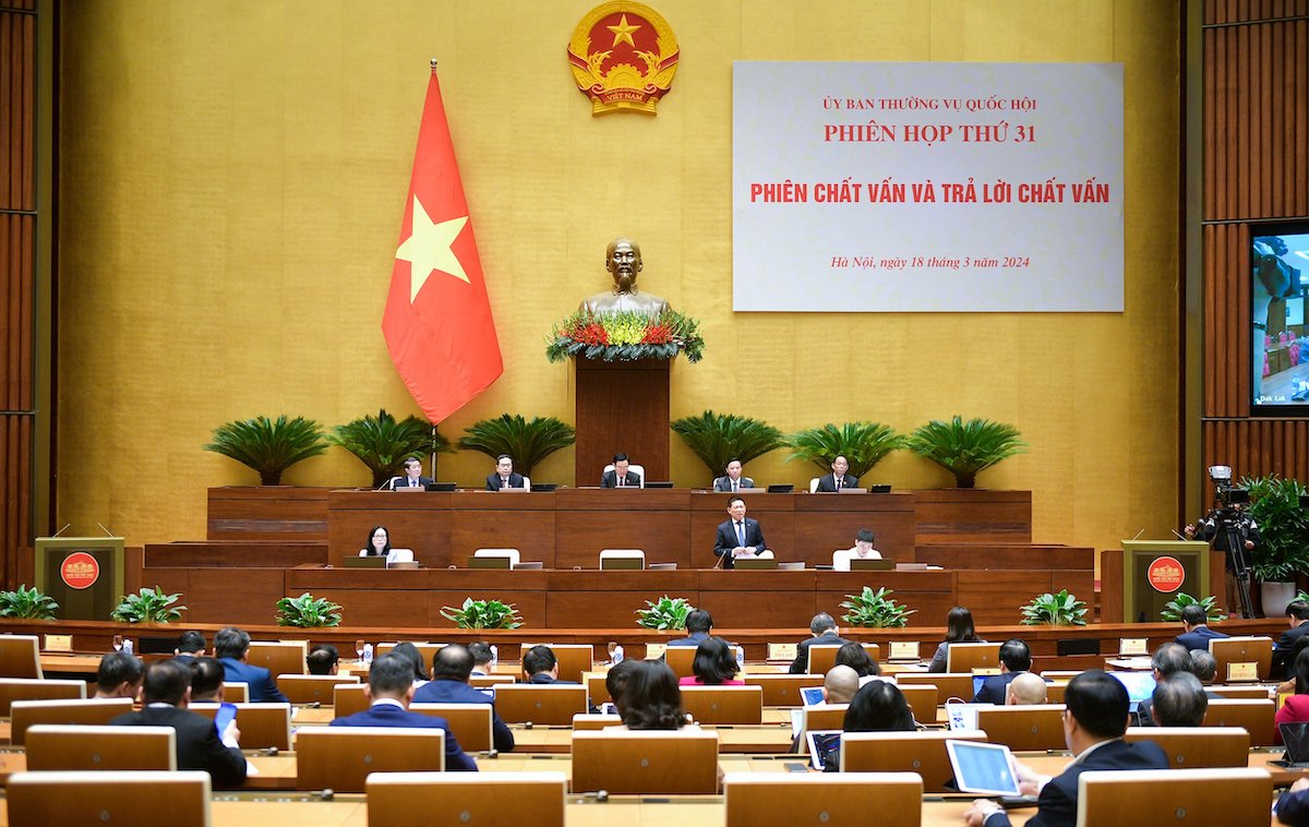 Bộ trưởng Tài chính: Hành vi 'ép' khách hàng mua bảo hiểm chưa chắc là chỉ đạo của lãnh đạo ngân hàng