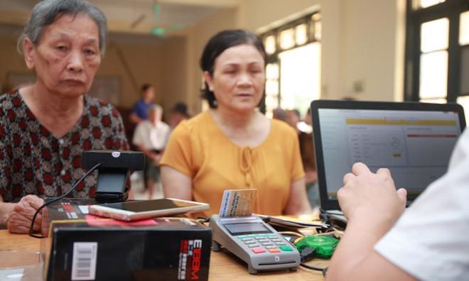 Từ 1/7 sẽ chi trả an sinh xã hội qua tài khoản VneID