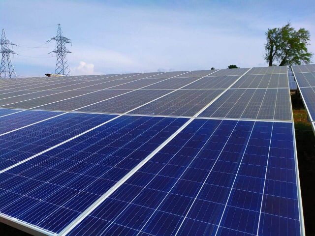 Các 'ông lớn' pin năng lượng mặt trời Trung Quốc liên tục rót vốn vào Việt Nam