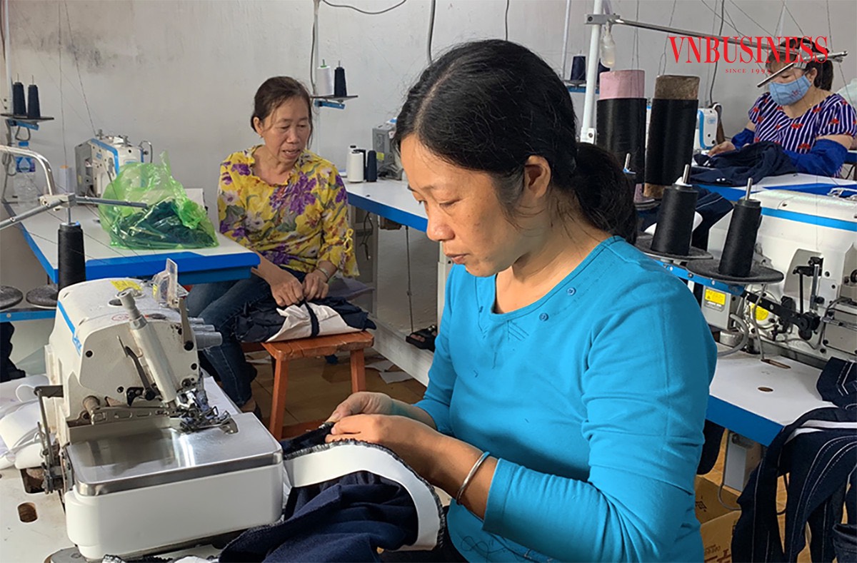 Vượt khó vươn lên ở HTX Trái tim hồng