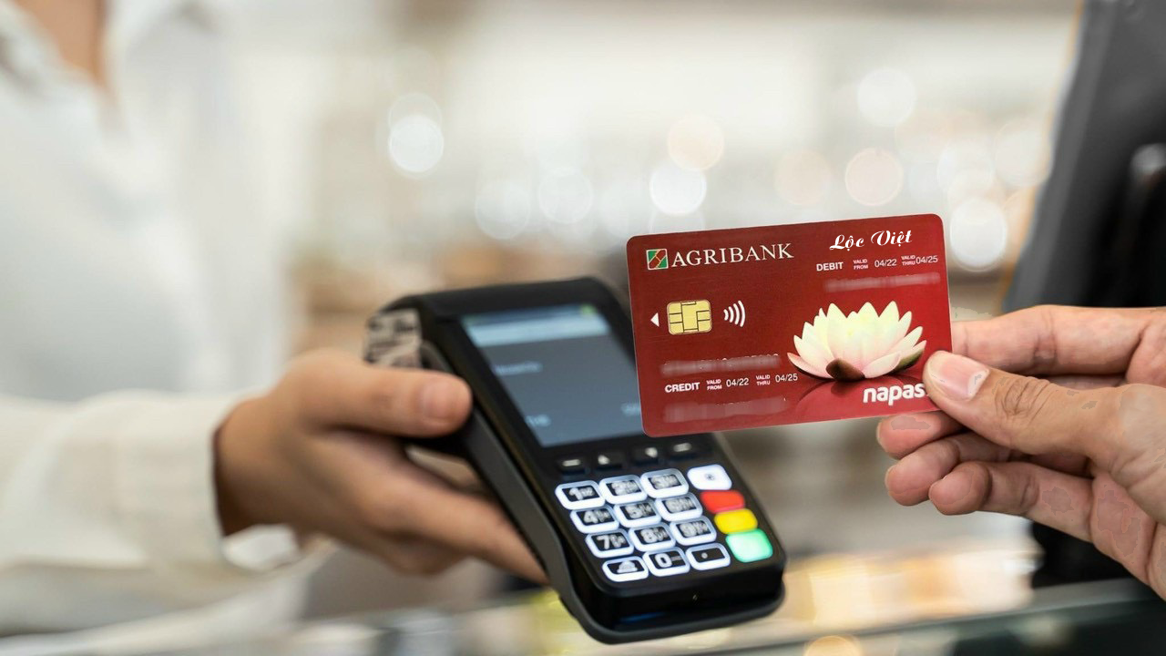 Mua sắm thả ga, hoàn tiền cực đã với thẻ Lộc Việt