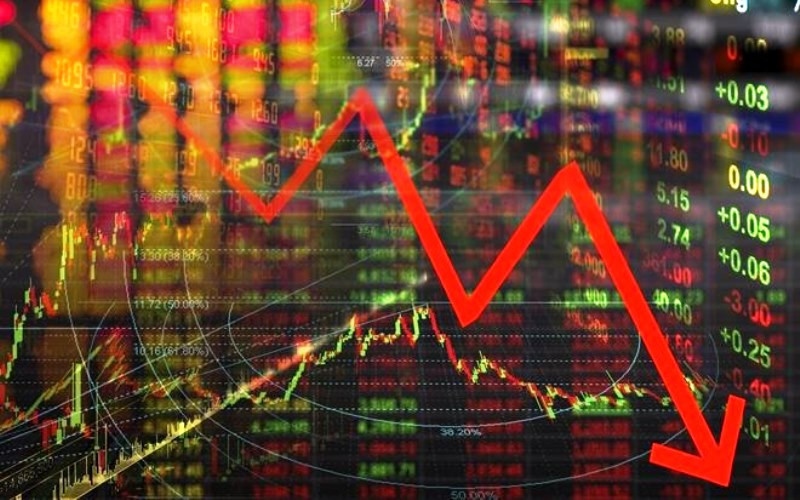 VN-Index giảm sâu: Bắt đáy hay chờ cơ hội?