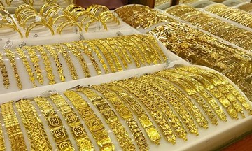 Giá vàng nhẫn và vàng miếng tiếp tục giảm cực mạnh