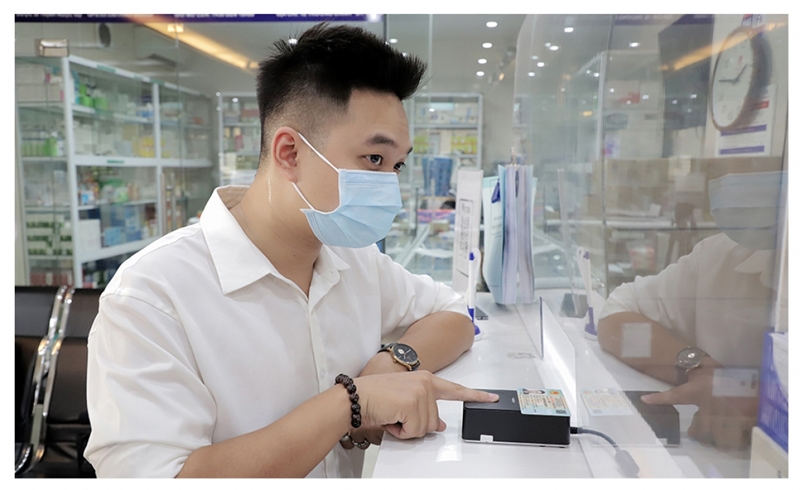 Không phải chờ vài tiếng đồng hồ, thủ tục khám chữa bệnh BHYT chỉ mất 6 giây