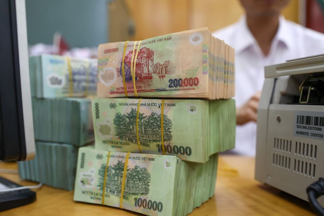3 ngân hàng tăng lãi suất tiết kiệm 3 lần từ đầu tháng 6