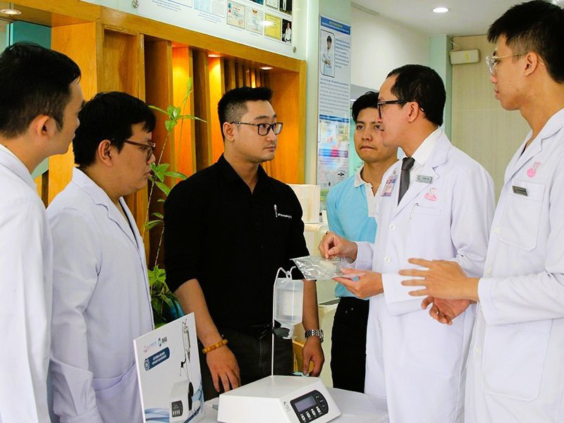 Trung tâm Implant Nhân Tâm ký kết chuyển giao công nghệ với các đối tác