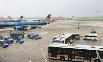 Cục Hàng không Việt Nam yêu cầu các hãng bay kiểm soát chặt giá vé máy bay và bổ sung số lượng tàu bay