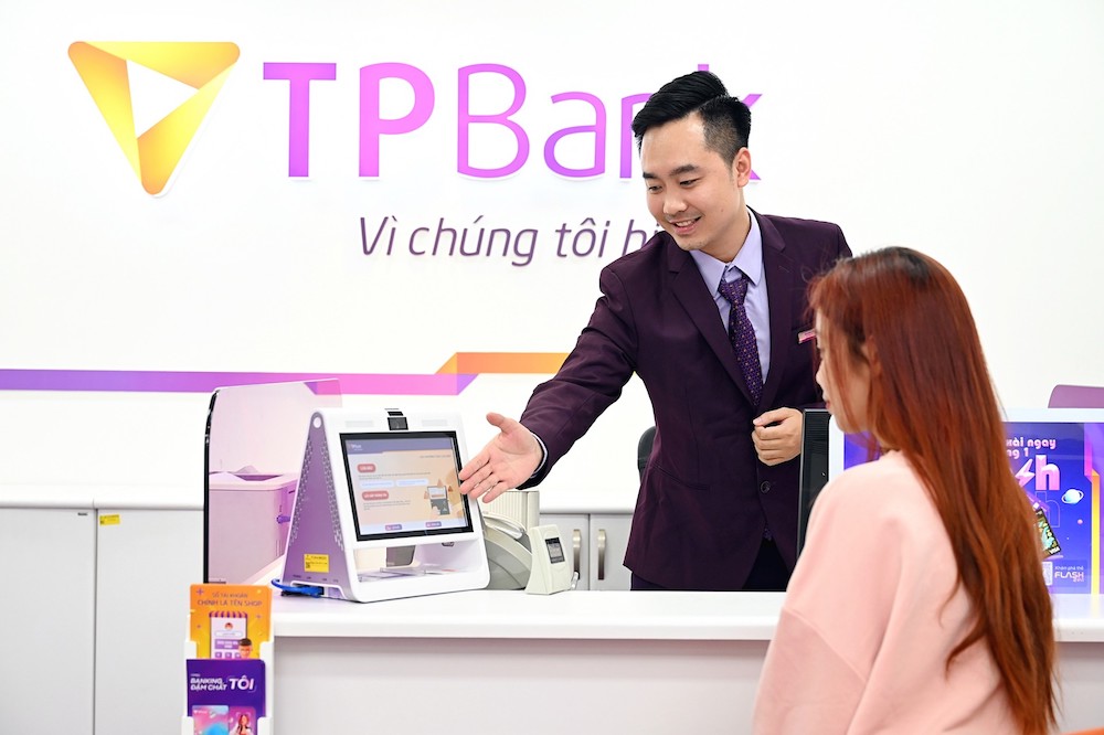 Làm xong sinh trắc học vẫn khó chuyển khoản số tiền lớn