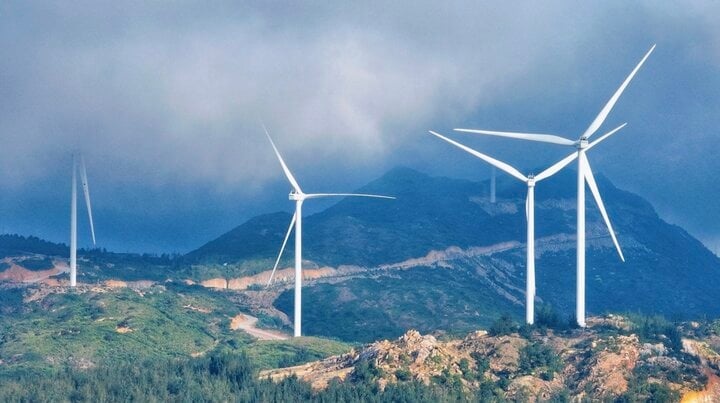 Dự án phục vụ nhập khẩu điện gió từ Lào đóng điện vào tháng 8