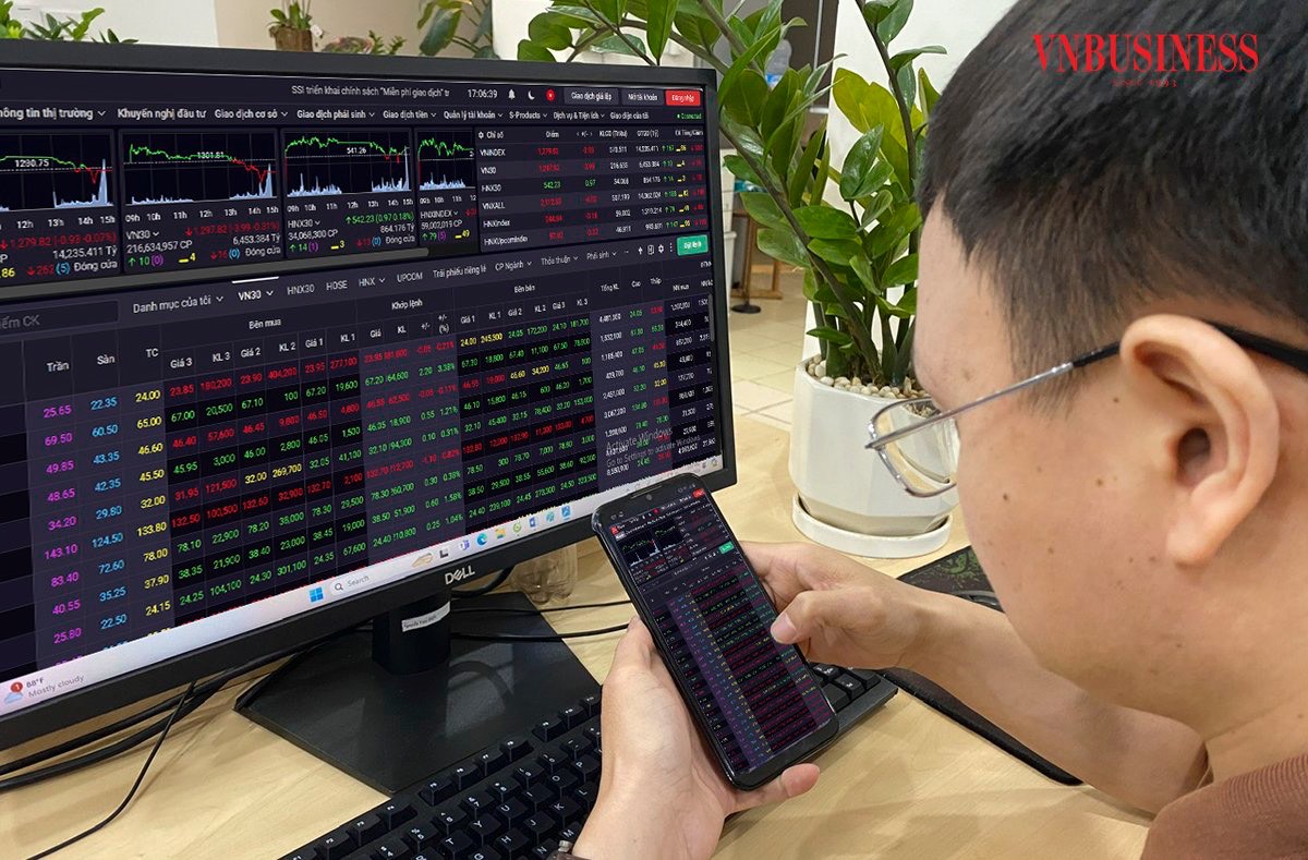 Xu hướng thị trường khó đoán định, động lực nào cho VN-Index trong những tháng cuối năm?