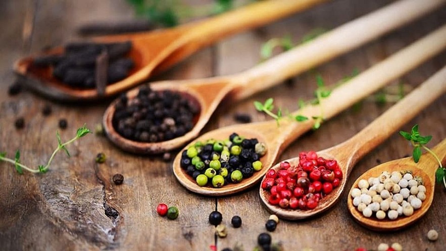 Giá tiêu giảm 1.000 đồng/kg, tình trạng đầu cơ vẫn diễn ra