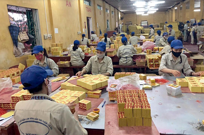 Cổ phiếu CAP cùng chiều với kết quả kinh doanh của doanh nghiệp sản xuất vàng mã hiếm hoi trên sàn chứng khoán