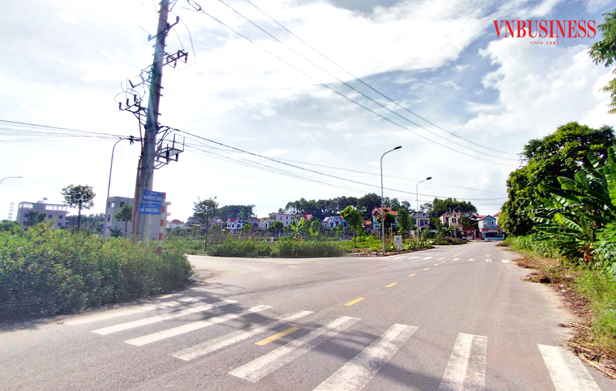 Đất đấu giá tăng nhiệt, lại lo 'quân xanh, quân đỏ' tái xuất?