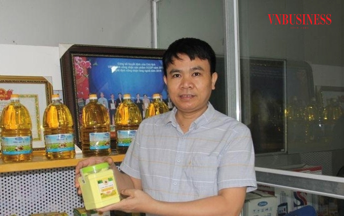 Giữa 'thủ phủ nhãn lồng', nông dân Hưng Yên thu tiền rủng rỉnh từ 2 thứ củ quen thuộc