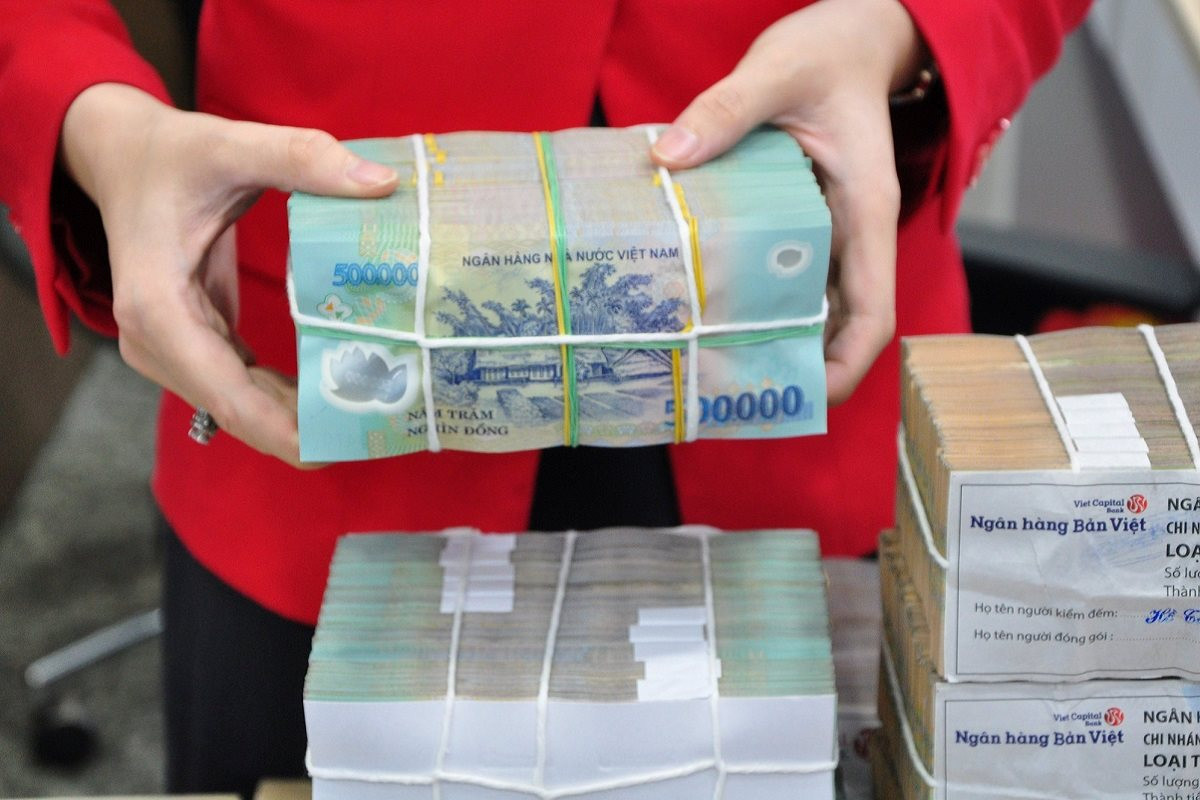Được nới điều kiện, vay tiêu dùng vẫn chưa hết gian nan