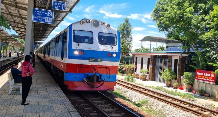 Đường sắt giảm giá vé, tăng thêm nhiều tàu khách trong dịp nghỉ lễ Quốc khánh 2/9