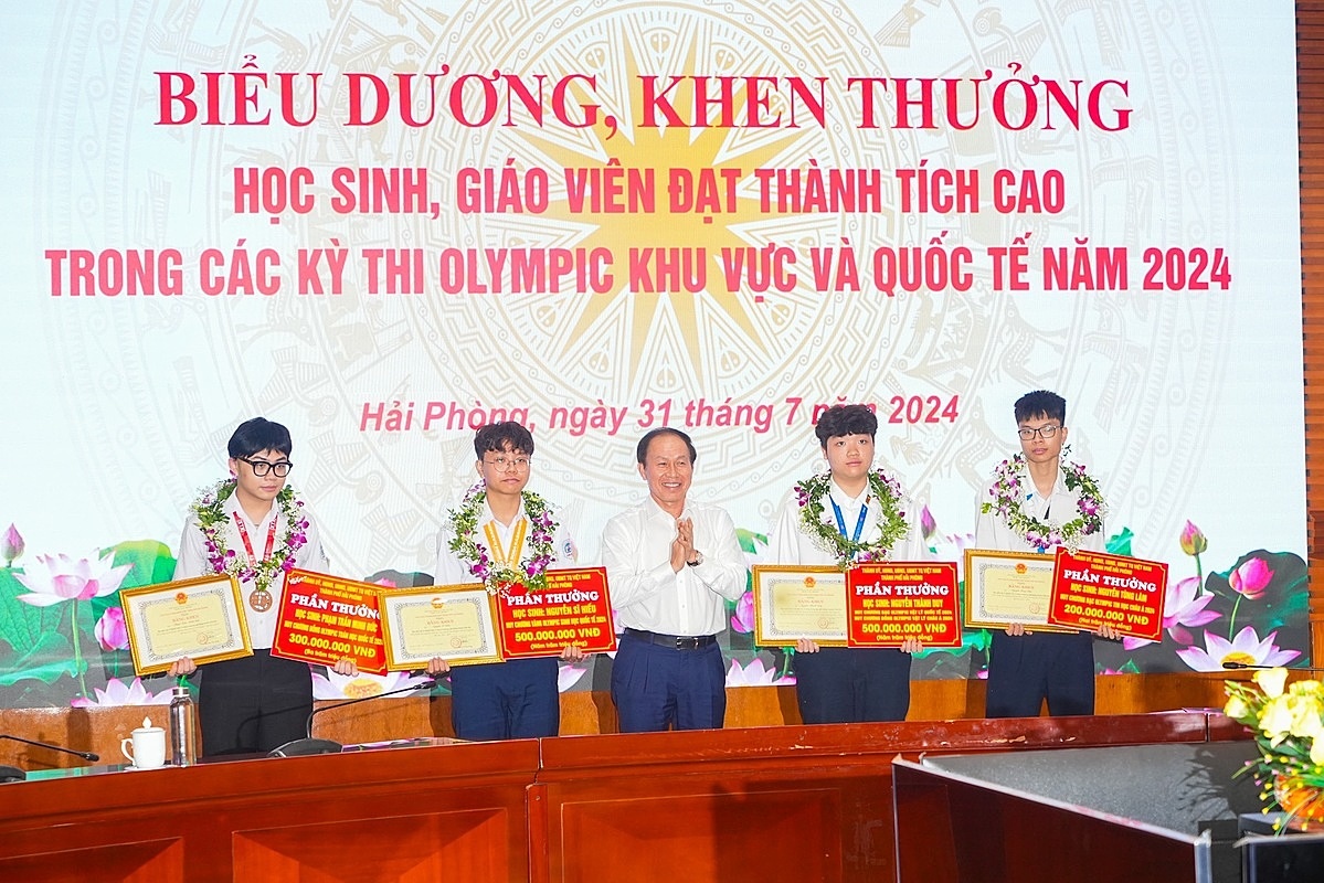 Nhấn vào ảnh để phóng to -9000-1723085280.jpg?w=900?w=900