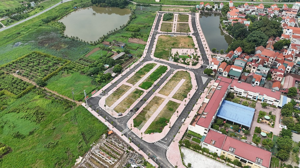 Hà Nội xác minh nhóm 'thổi giá' đất nền ngoại thành qua đấu giá
