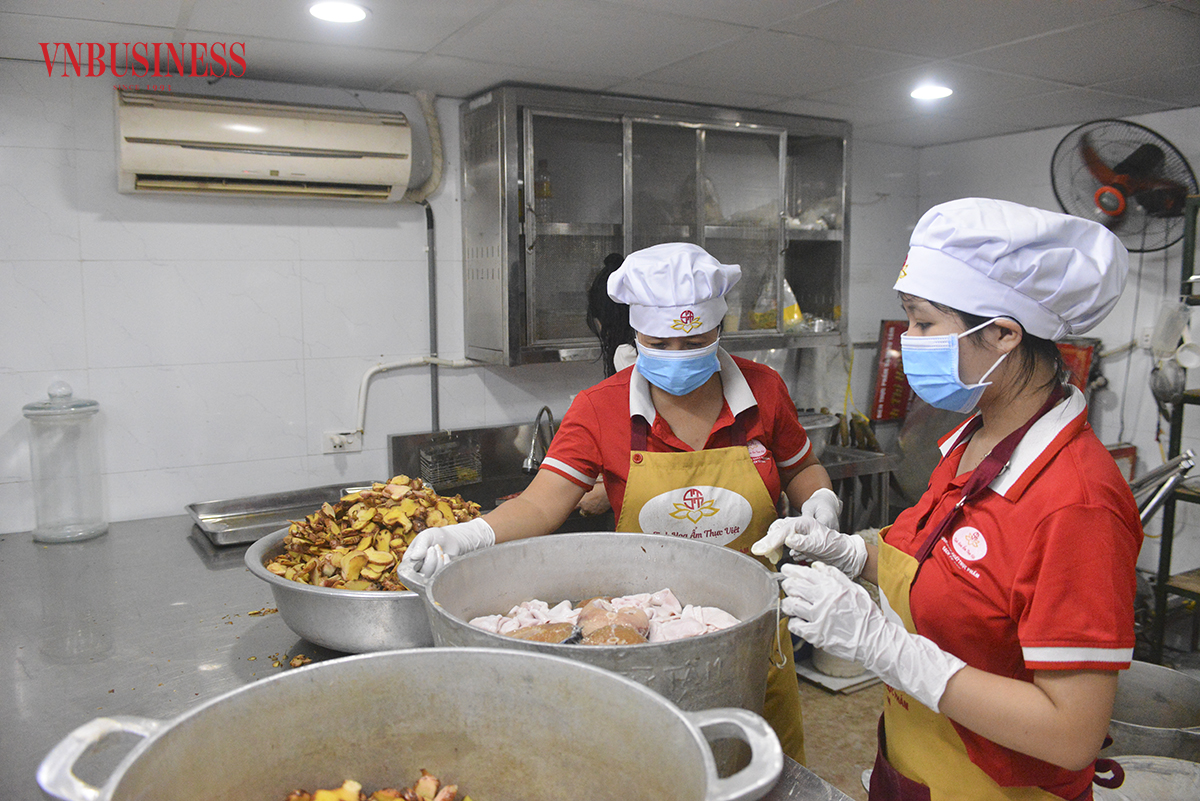 Thưởng thức những món ăn truyền thống qua gian bếp 'Sạch từ tâm' của người nghệ nhân đất Kinh Kỳ