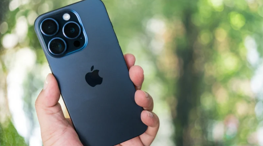 Apple sẽ chuyển sang sử dụng màn hình OLED cho toàn bộ iPhone từ năm 2025