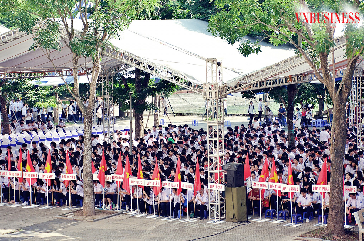 Hà Nội siết 'vòng kim cô' ngăn lạm thu đầu năm học mới
